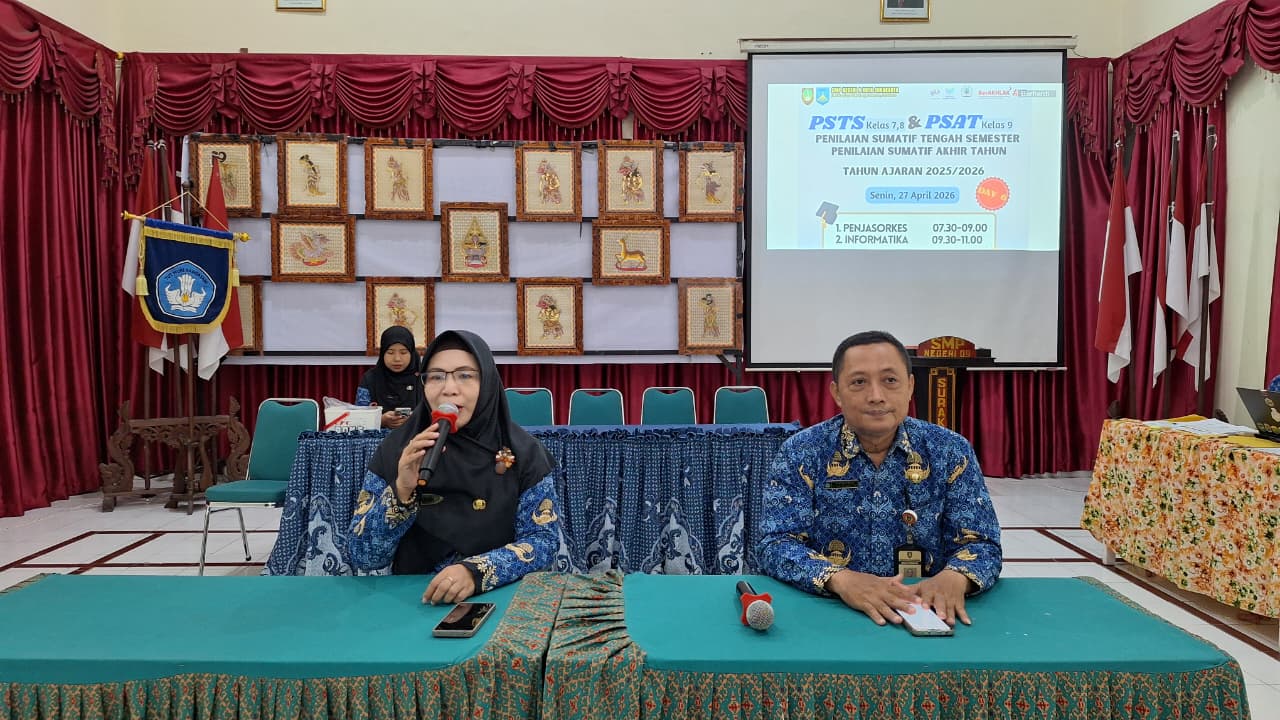 Pengarahan Kepala SMP Negeri 9 Kota Surakarta. Senin (27/4/2026).