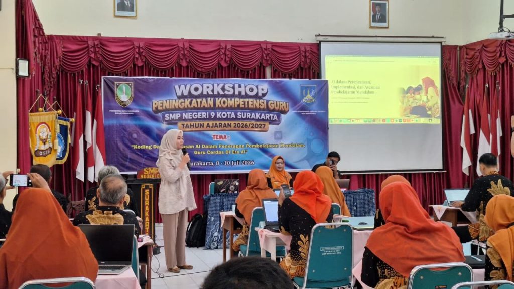 Guru SMP Negeri 9 Kota Surakarta Ikuti Workshop Coding dan Pemanfaatan AI dalam Pembelajaran